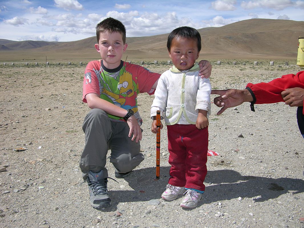 Tibet Kailash 03 Nyalam to Peiku Tso 07 Shishapangma Checkpoint Peter and Dawa 